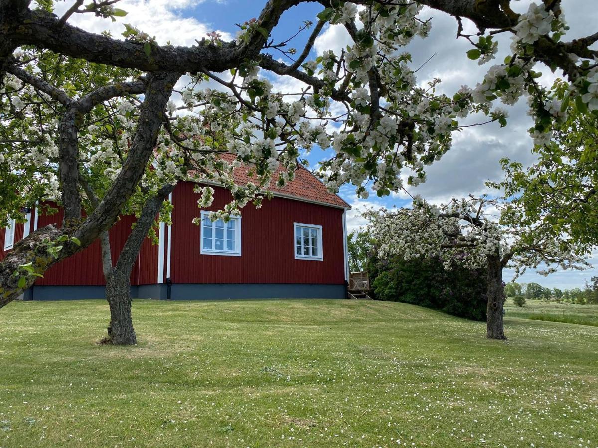 Stubbet - Charming - Newly Remade Villa Vadstena Esterno foto